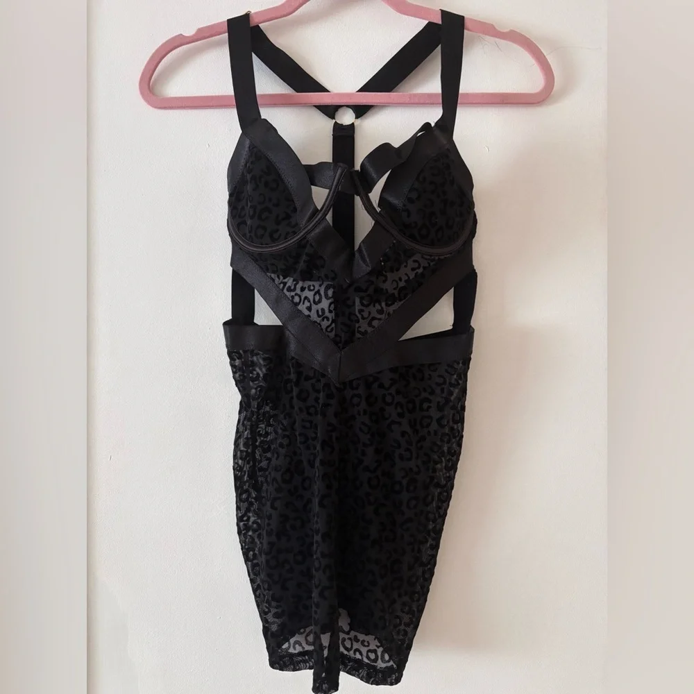 Sexy Frederick’s of Hollywood Sexy Black Animal Print Top Mini Dress S/M